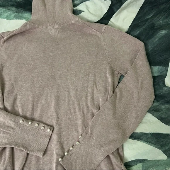 ZARA Pastel Pink Long-Sleeve Turtleneck Top Slim Fit Comfy White Pearl Buttons L - Picture 13 of 16